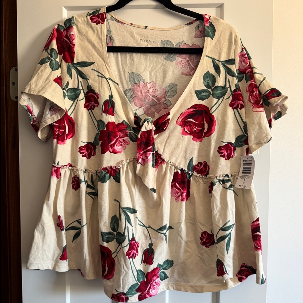 Torrid Floral Top - Picture 3 of 5